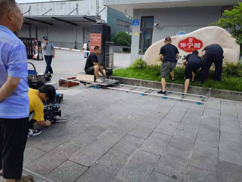 松北区TVC拍摄：制造业专属TVC方案，用镜头展现企业硬核实力！