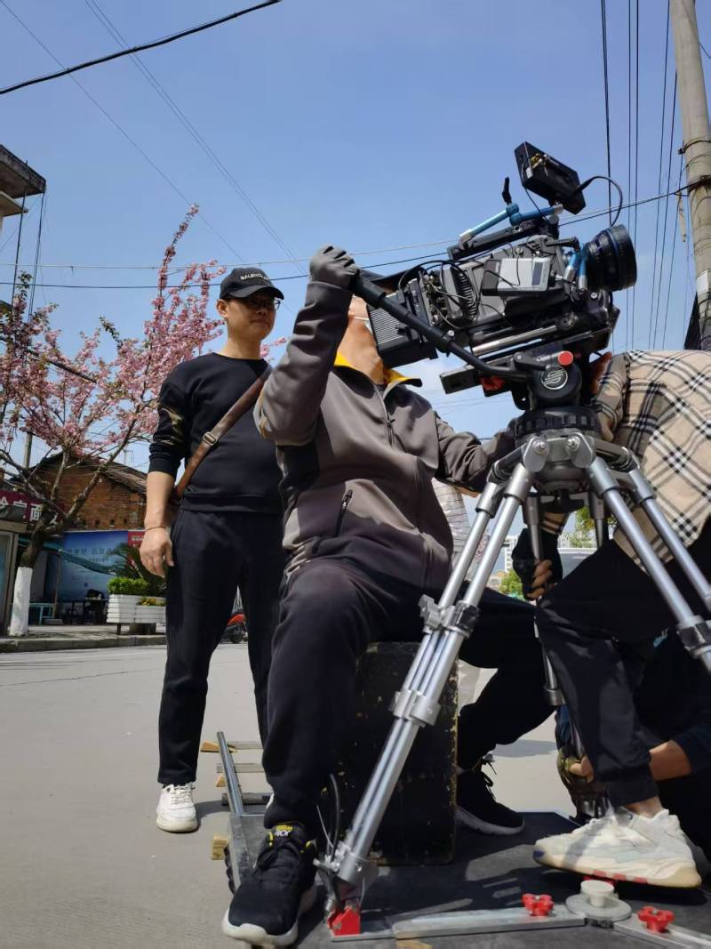 松北区广告片拍摄：快消品牌爆款之选，网感内容适配社媒传播！